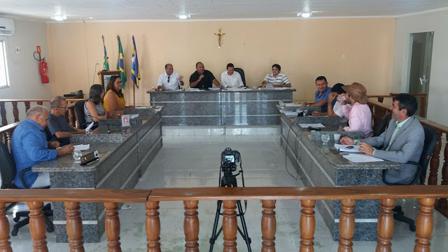 Em sessão extraordinária Câmara aprova PPA e LOA para 2018