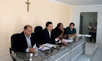 Projetos e requerimentos são discutidos e aprovados durante sessão da Câmara de Luís Correia 
